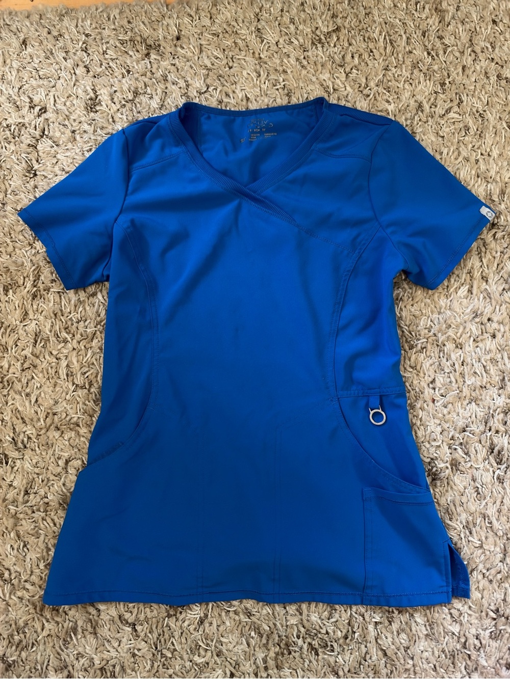 Cherokee Infinity V-Neck Short Sleeve Scrub Top in Royal Blue